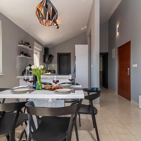 Apartman No. 8 Trogir