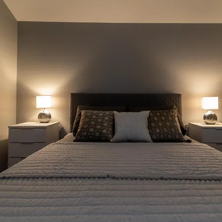 Apartman No. 8 *