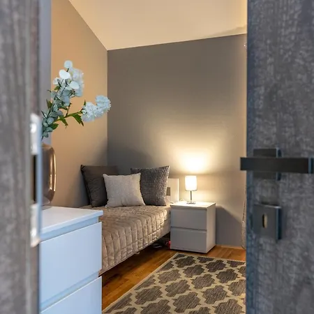 Apartman No. 8